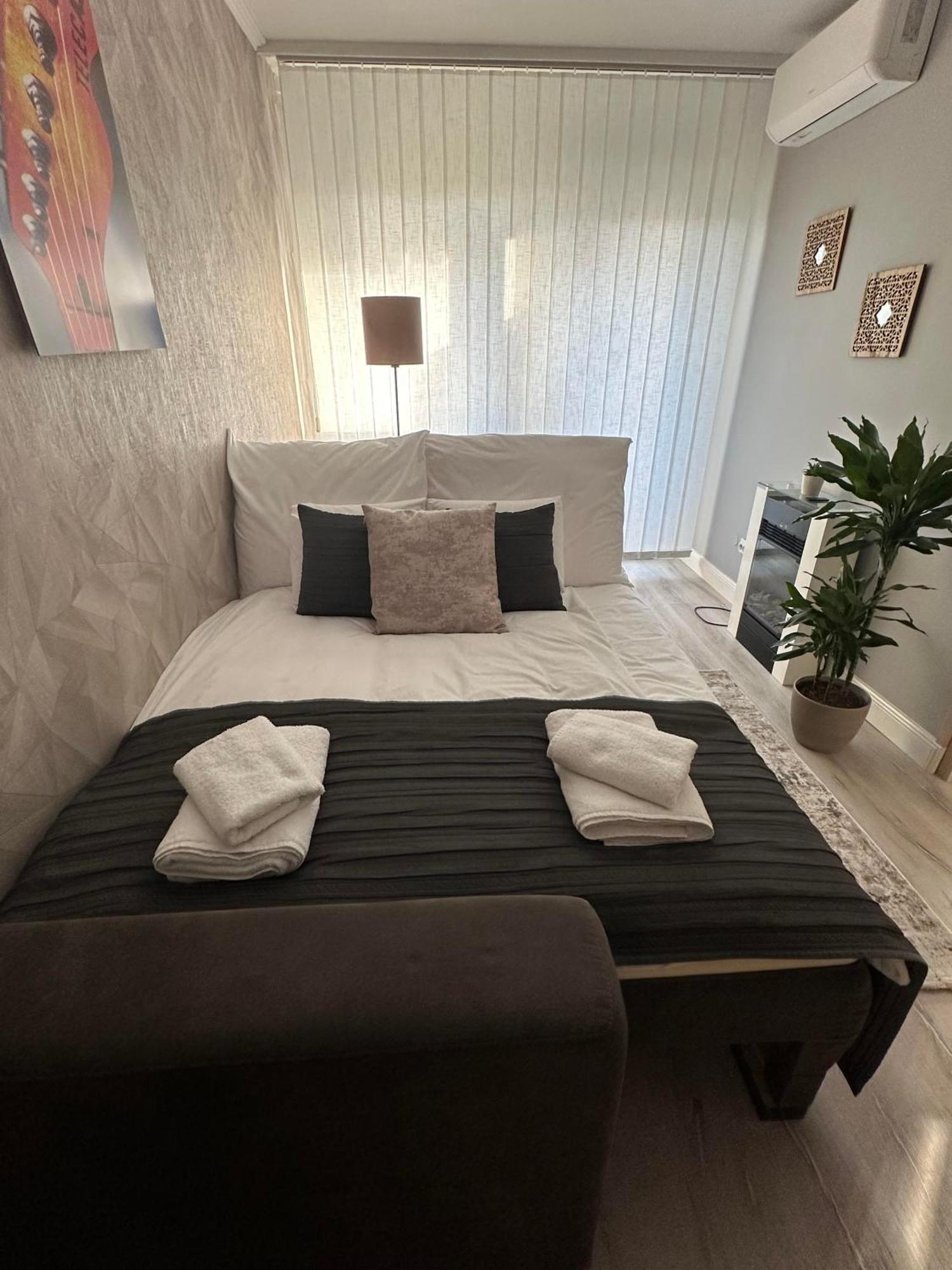 City Park Apartman Budapest Esterno foto